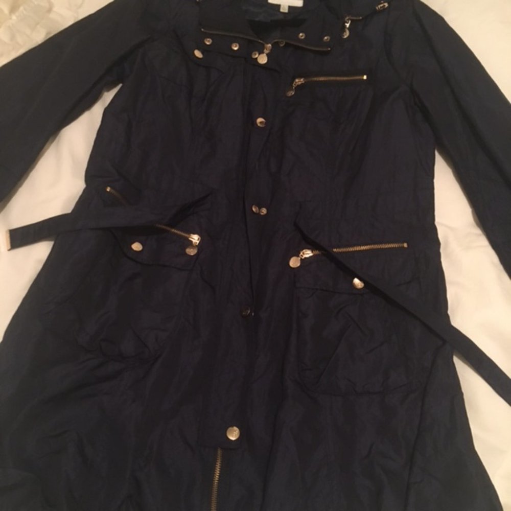 Navy Blue Rain Jacket w/Removable Hood (L) Brand New !